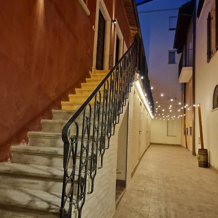 Vila Vagabondando Travel House LʼAquila Exteriér fotografie